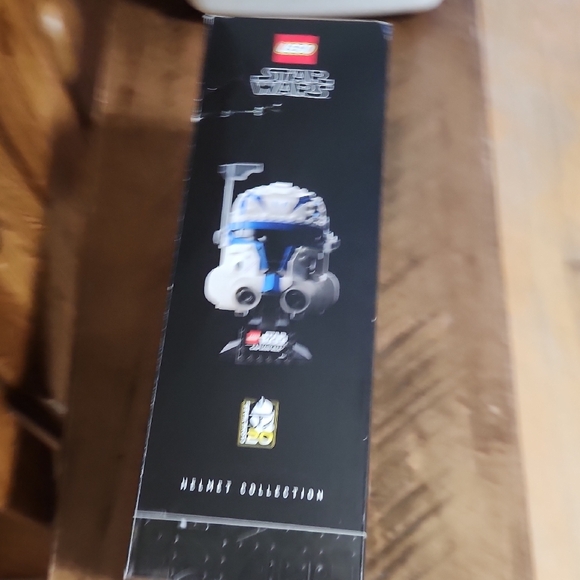 LEGO Star Wars Captain Rex Helmet - Black, White, and Blue - Picture 3 of 7